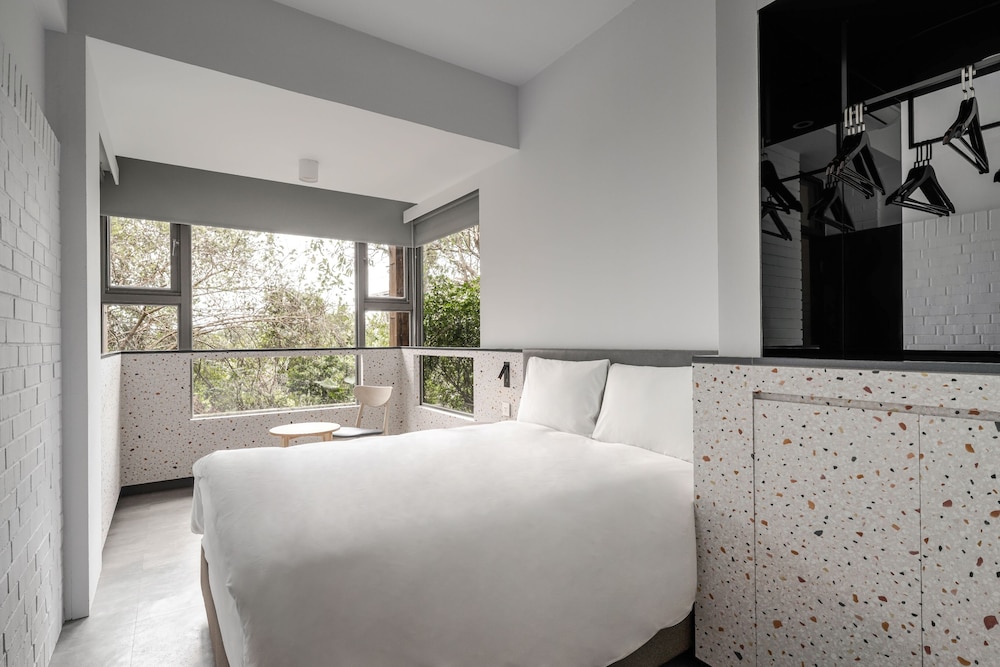 Deluxe Family Room For 2 PAX