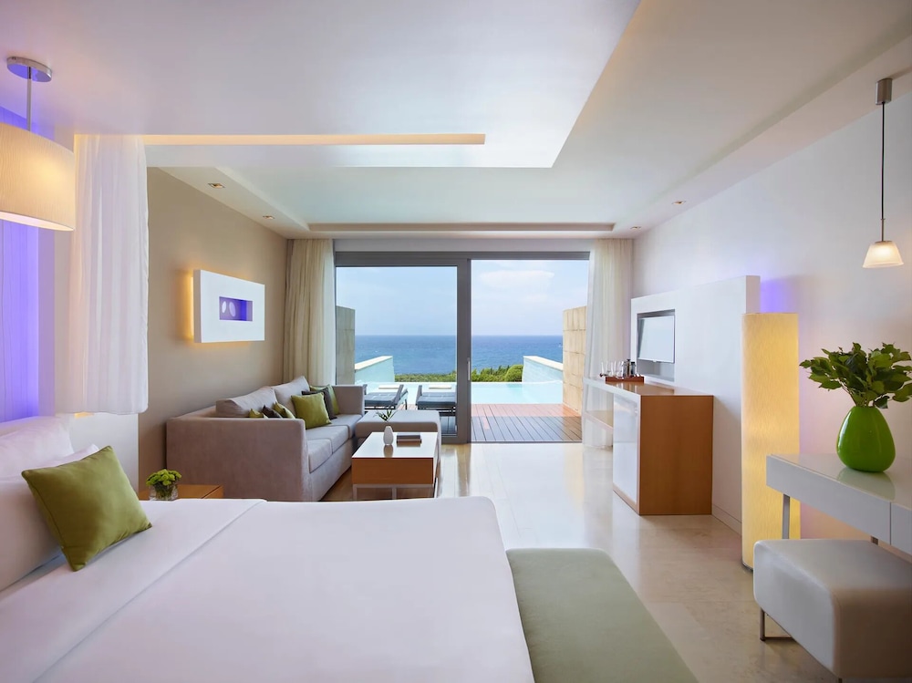 Amus Suite, Private Pool with Sea View