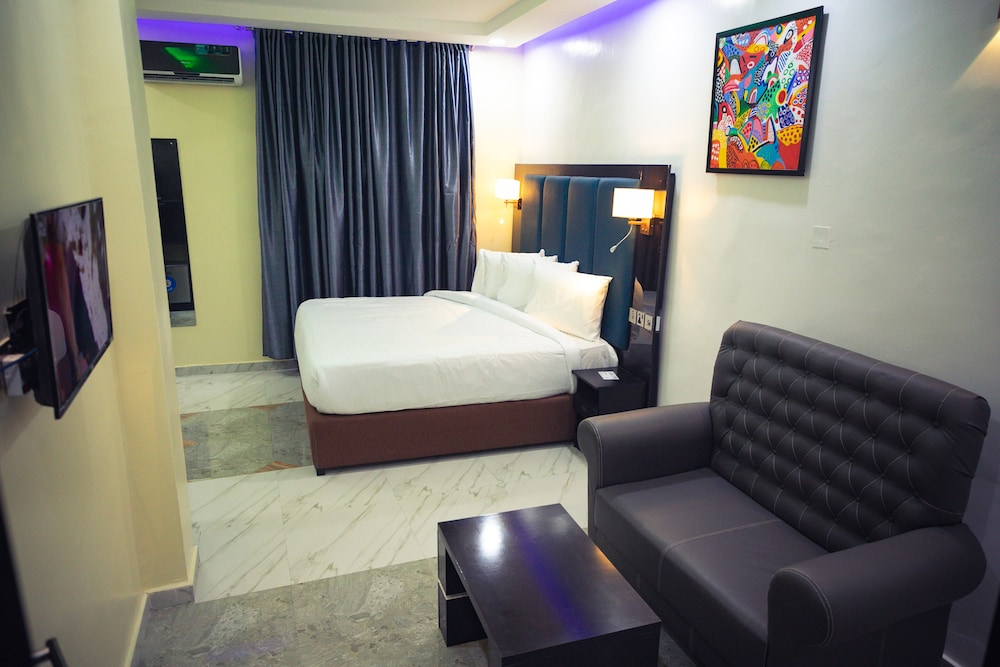 Executive Suite photo 1