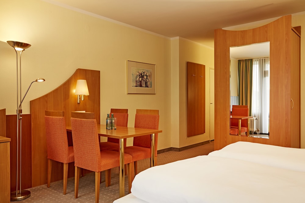 Standard Double Room - Photo 2