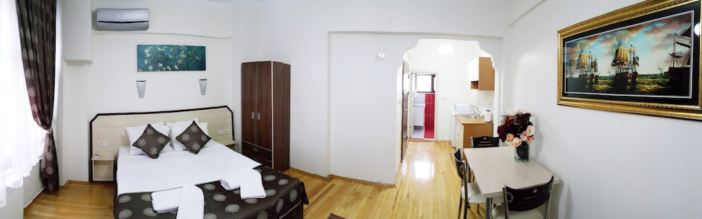 Studio Suite photo 2