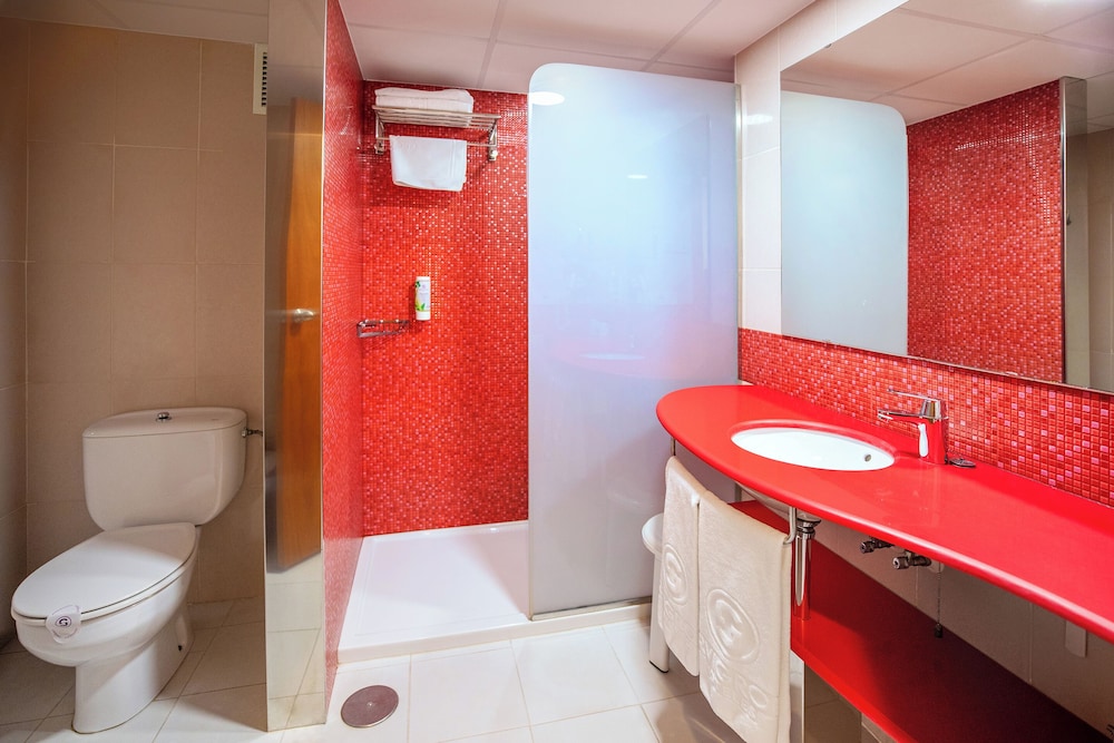 Superior Double Room, Partial Sea View (2 Adultos + 1 Child)