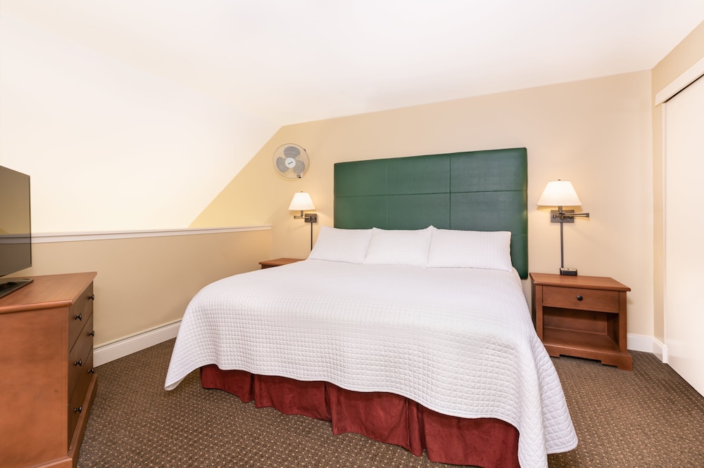 Room, 1 Bedroom - Photo 1