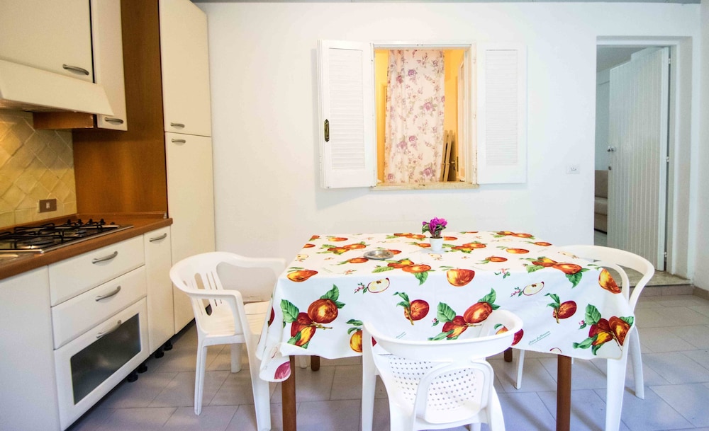 Family Room, 3 Bedrooms, Terrace, Beachside photo 2