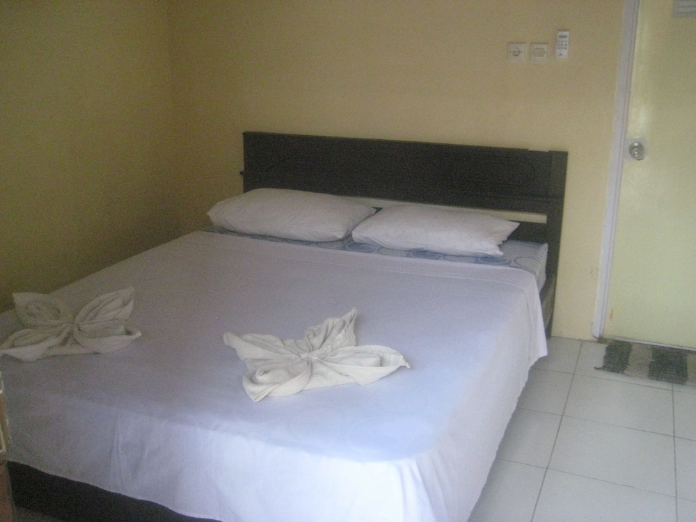 Standard Room with AC photo 1