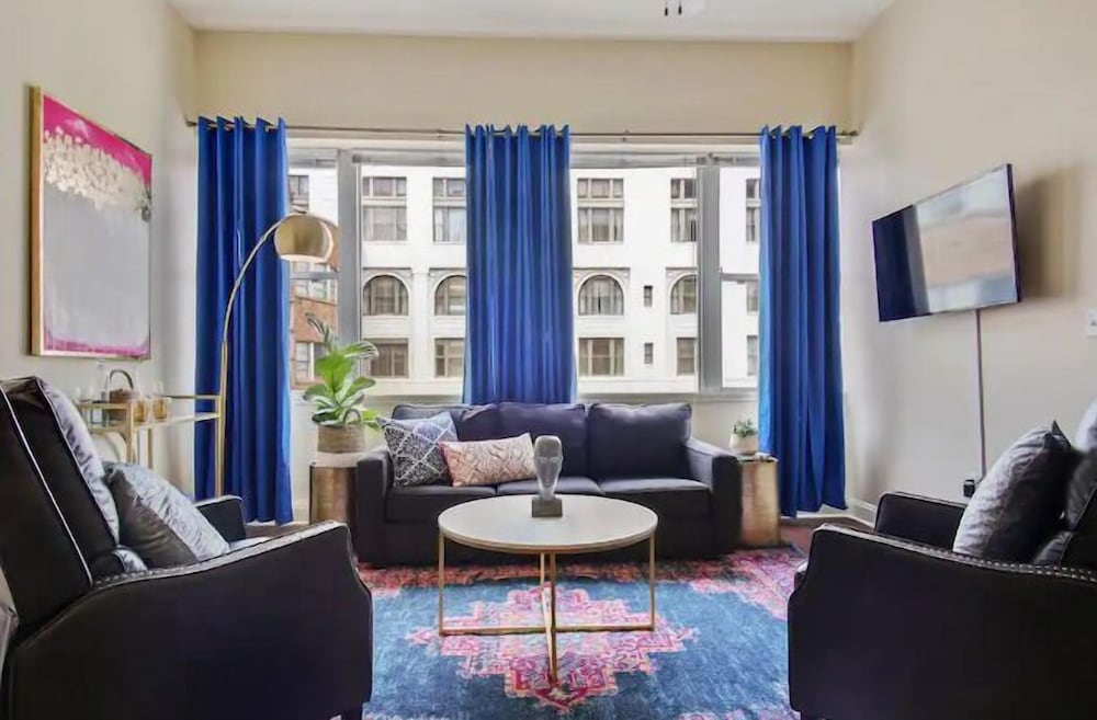 Exclusive Condo, 2 Bedrooms, Pool Access, City View