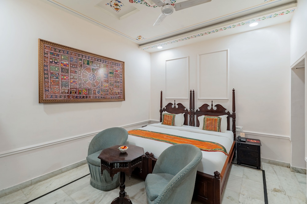 Royal Room photo 3