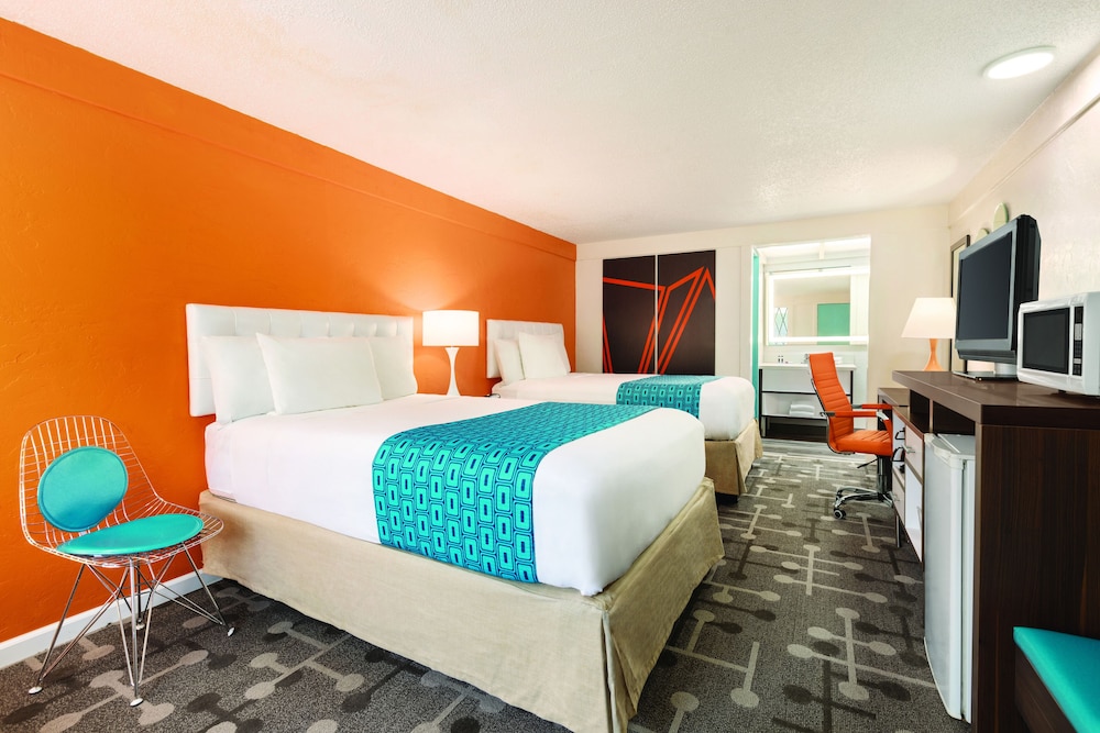Deluxe Double Room, 2 Double Beds - Photo 5