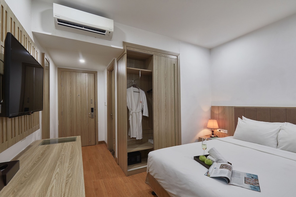 Superior Room, 1 Double Bed, City View photo 1