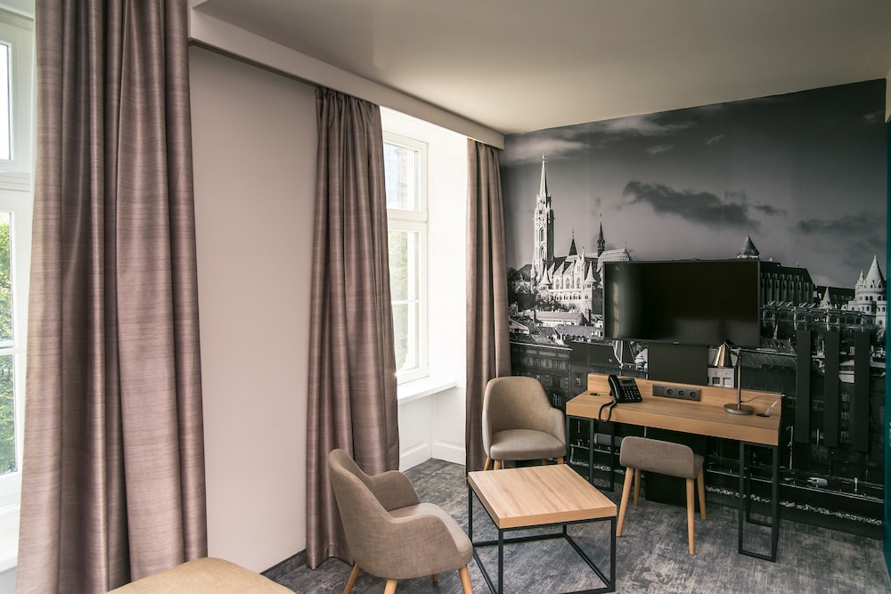 Superior Room, 1 King Bed