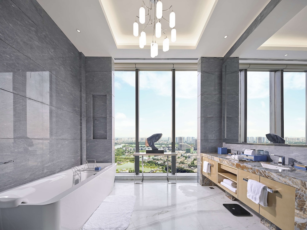 Ambassador Suite