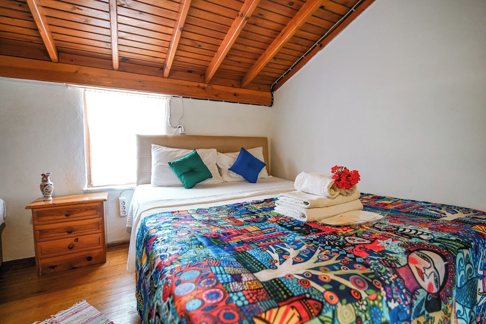 Standard Quadruple Room, Courtyard View photo 1