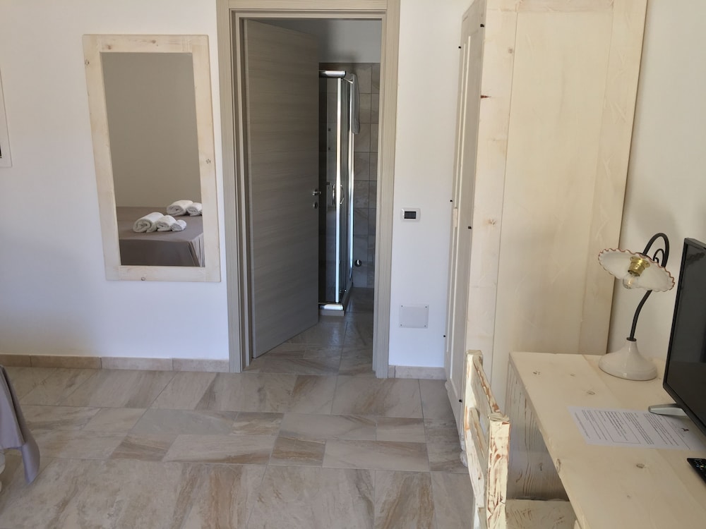 Standard Triple Room photo 2