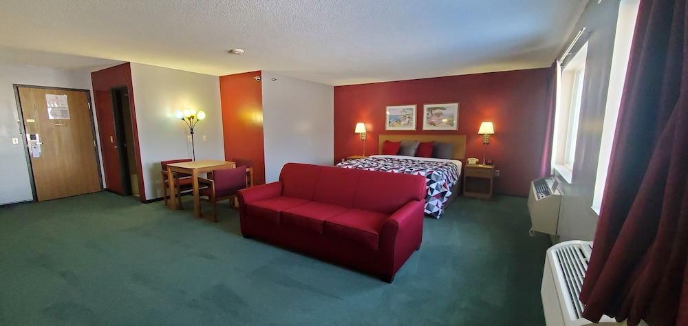 Suite, 1 King Bed photo 1