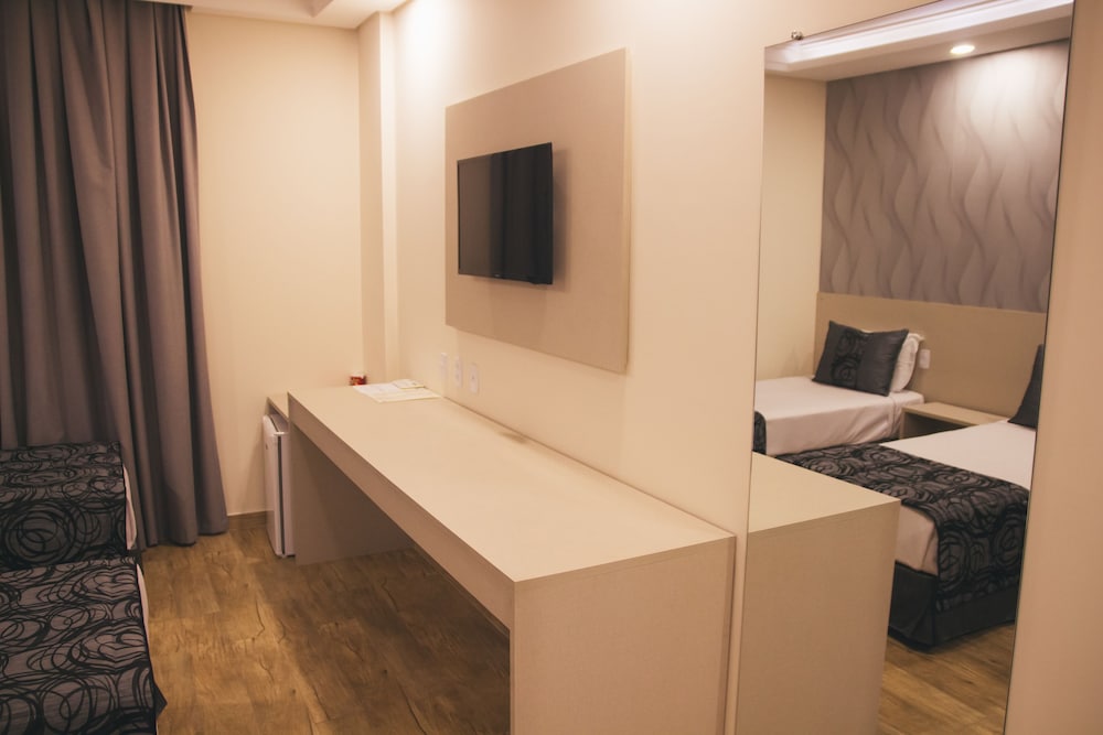 Deluxe Triple Room photo 3