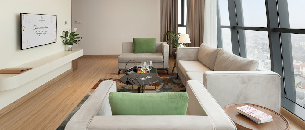 Grand Suite Room - Photo 2