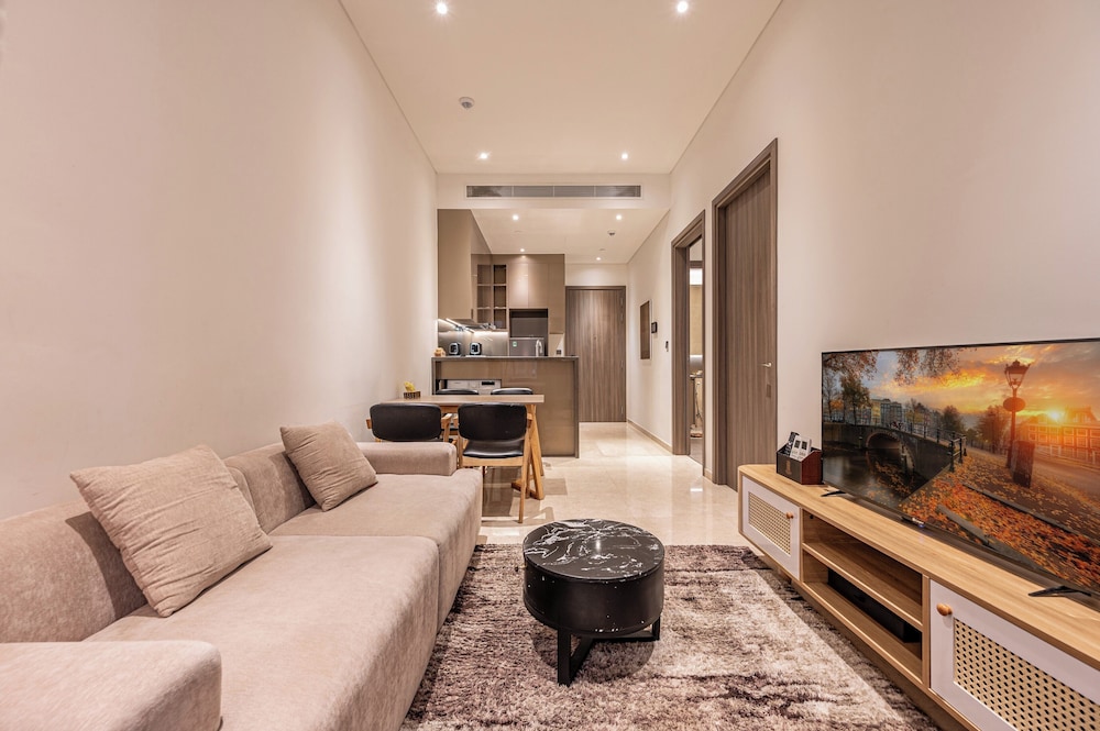 Grand Suite, 1 Bedroom, Club Lounge Access, City View photo 1