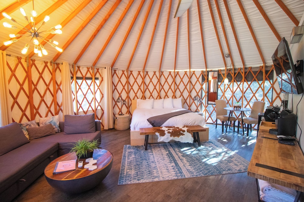 Aspen Yurt photo 2