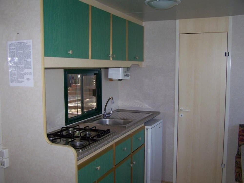 Mobile Home, 2 Bedrooms, Kitchenette photo 3