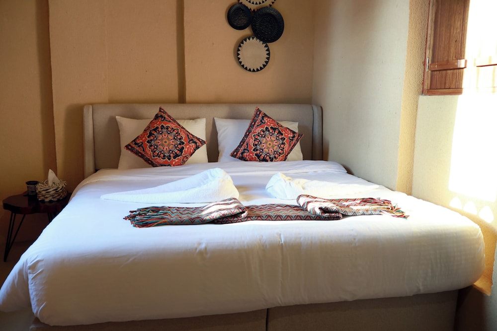 Deluxe Room, City View