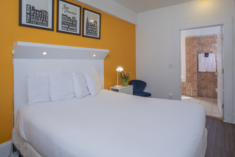 Standard Double Room, Ensuite - Photo 3