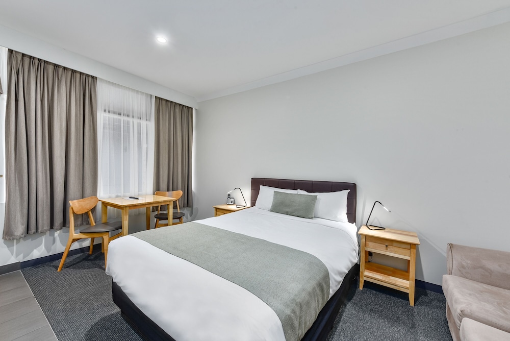 Superior Room, 1 Queen Bed
