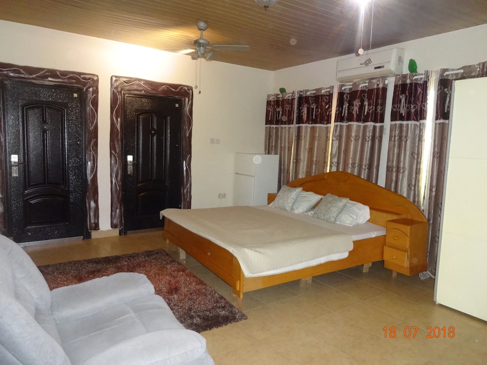 Family Apartment photo 3