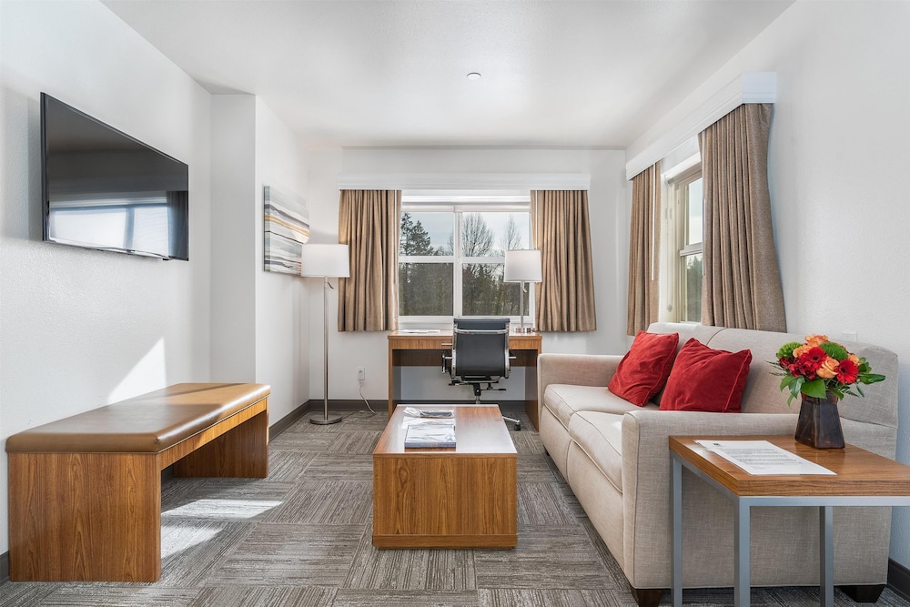 Suite, 1 Queen Bed, Non Smoking, Refrigerator & Microwave (with Sofabed)