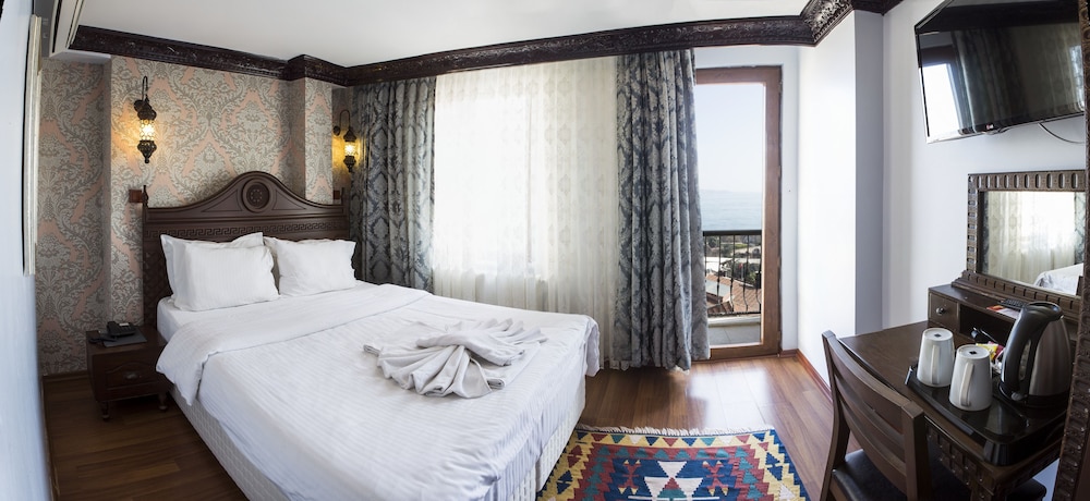 Deluxe Triple Room photo 1