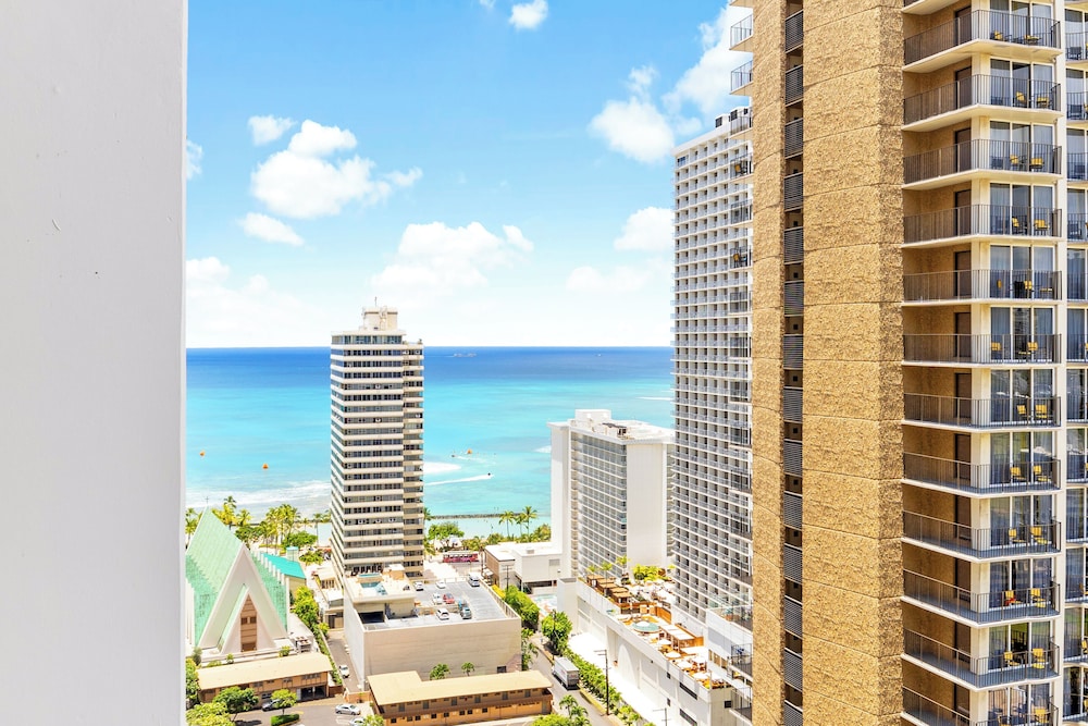 High Floor Ocean View Condo w/ 2 Beds and Parking: Design Apartment, 1 Bedroom, Balcony, Partial Ocean View (0094) photo