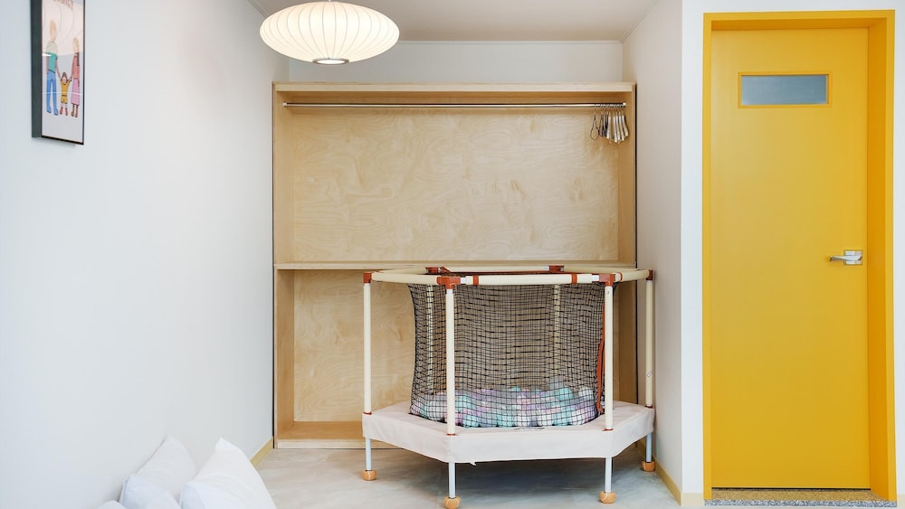 Basic Room, 1 Bedroom (oreum1(2Cheung/Oceanview) - Kids room) - Photo 9