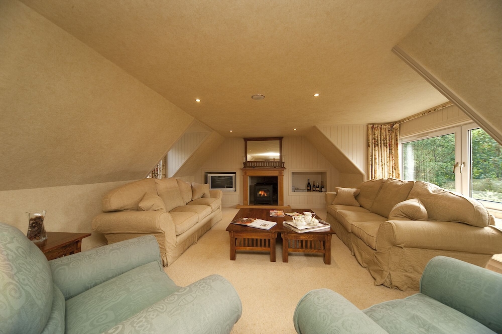 2 Bedroom Garden Cottage photo 3