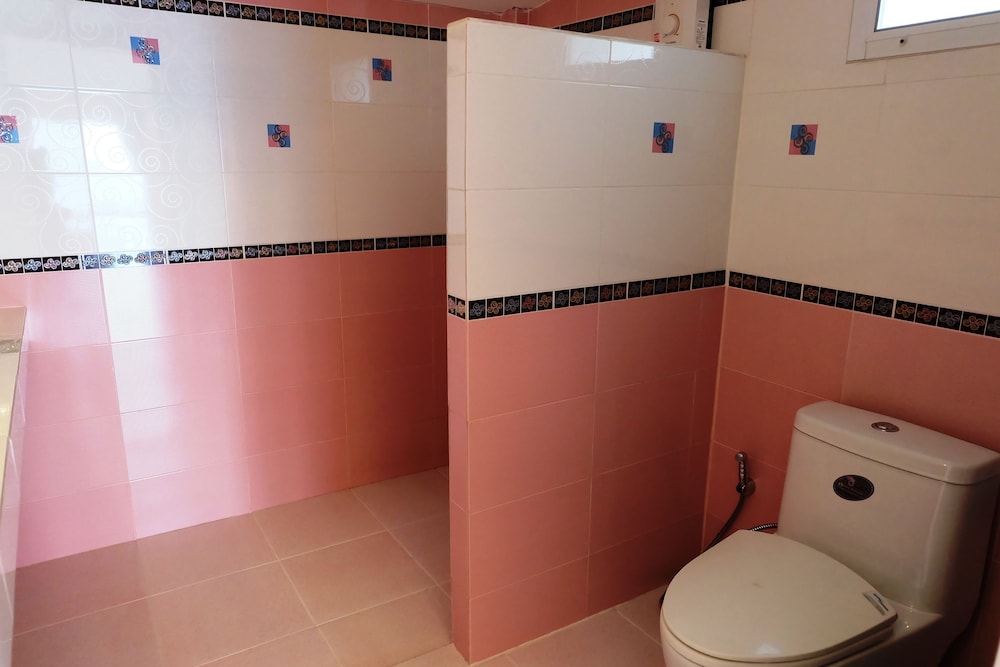 Sea view deluxe cottage (4 pax) photo 3