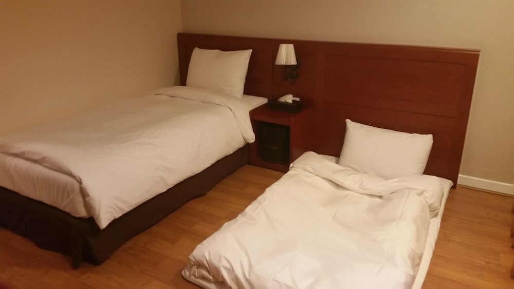 Ondol (Single Bed with Futon Provided) photo 2