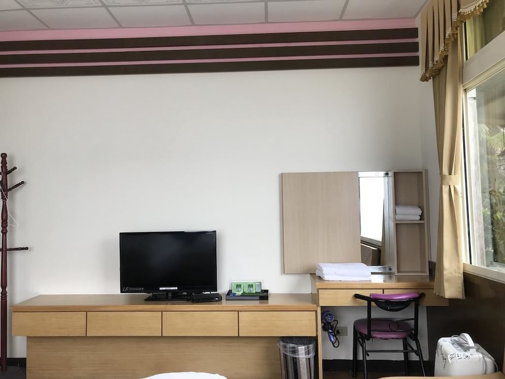 Quadruple Room, Mountain View photo 2
