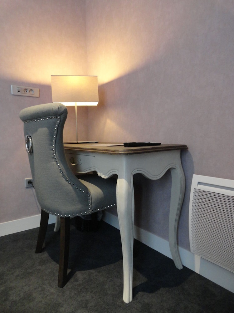 Superior Double or Twin Room - Photo 8