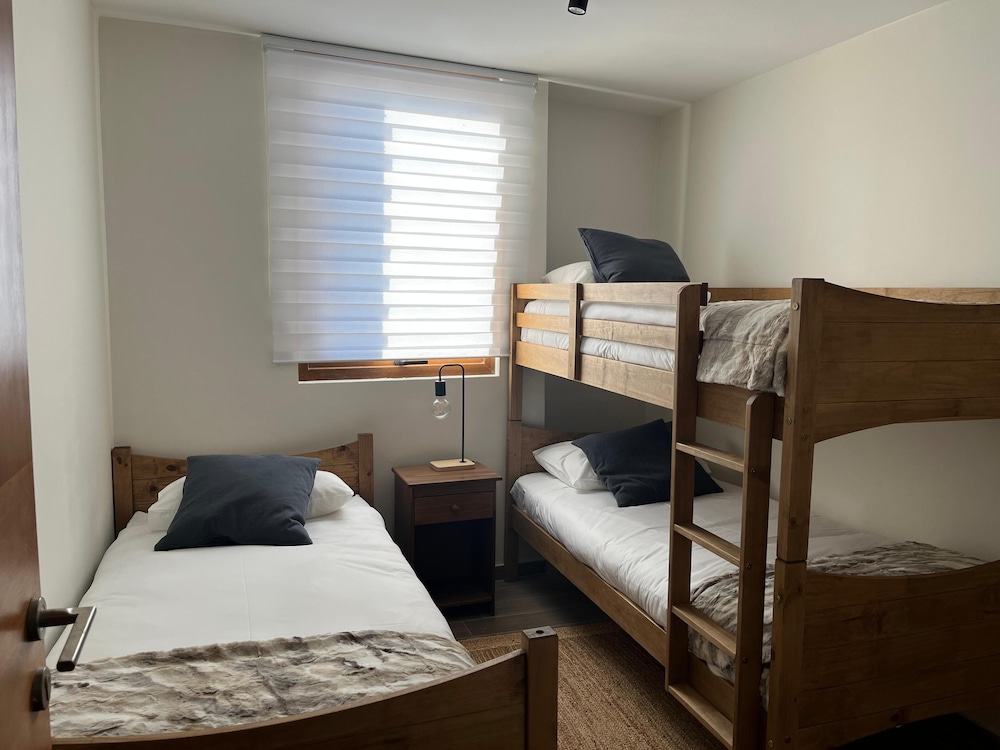 Family Apartment, 2 Bedrooms, Valley View (B) photo 2