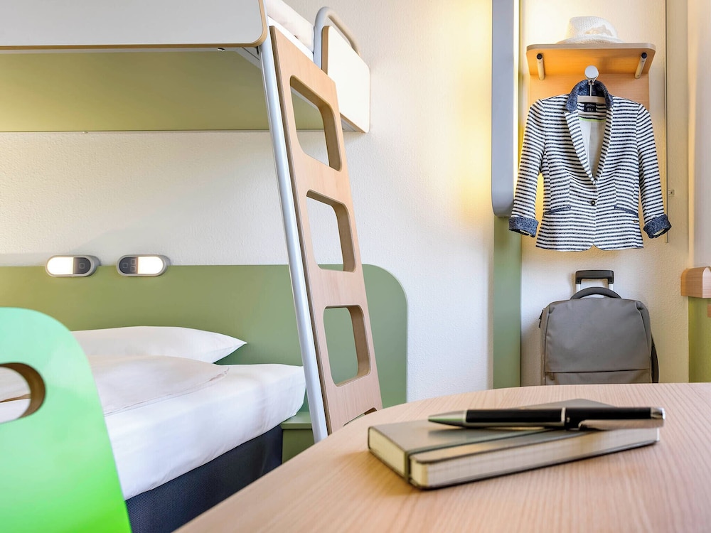 Triple Room, Multiple Beds - Photo 6