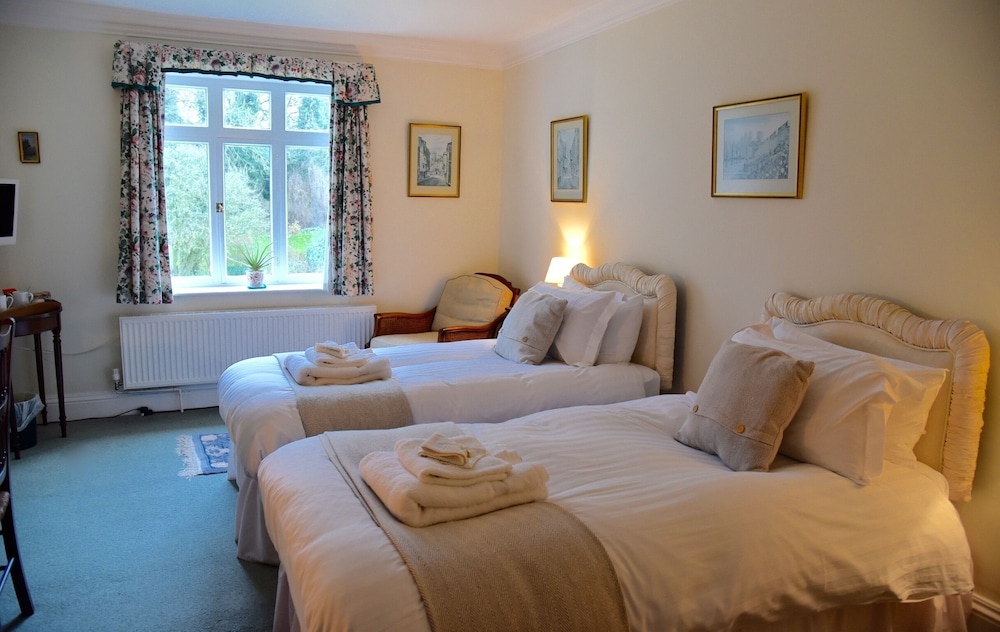 Standard Twin Room, Shared Bathroom, Garden View (Twin)