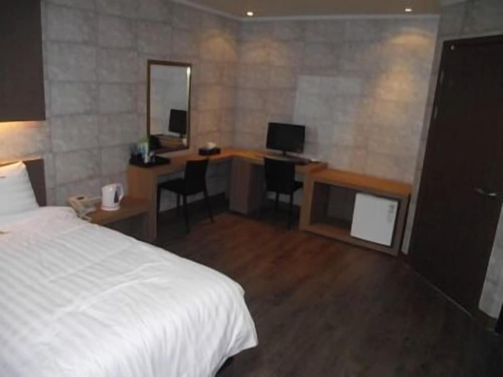 Standard Room photo 3