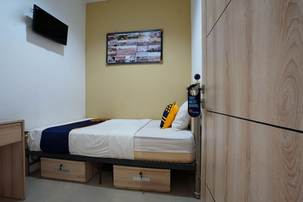 Basic Single Room photo 3