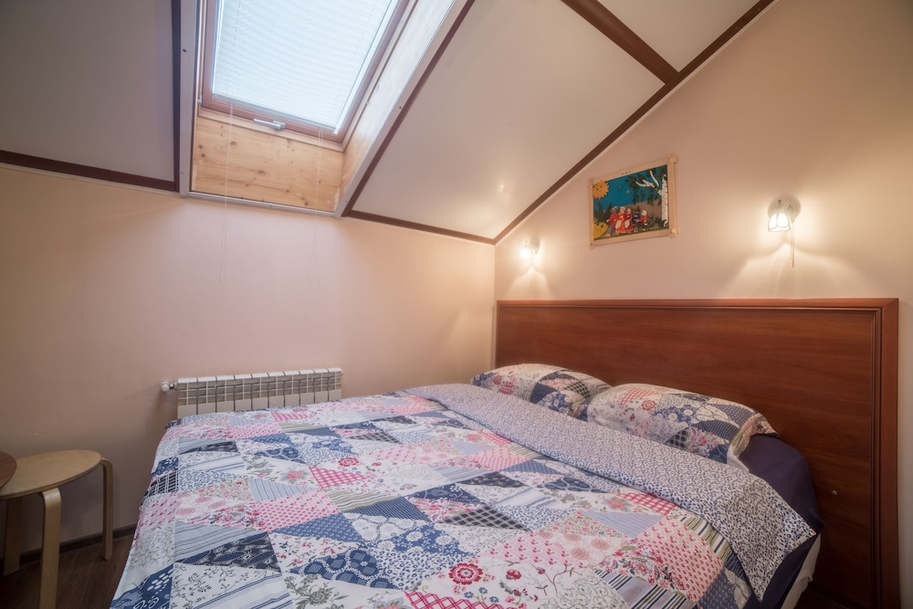 Standard Double or Twin Room photo 3