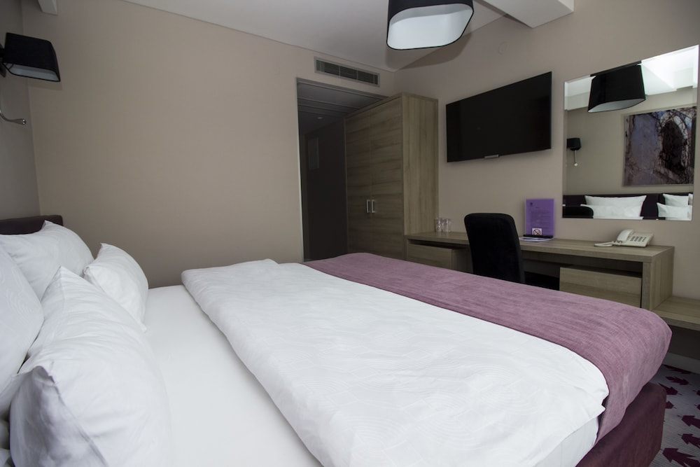 Classic Double or Twin Room photo 1