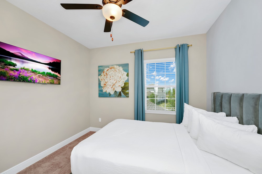 House (5 Bedroom Reunion Village)
