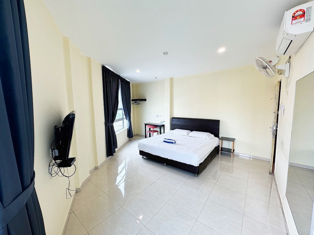 Deluxe Double Room, 1 King Bed photo 1