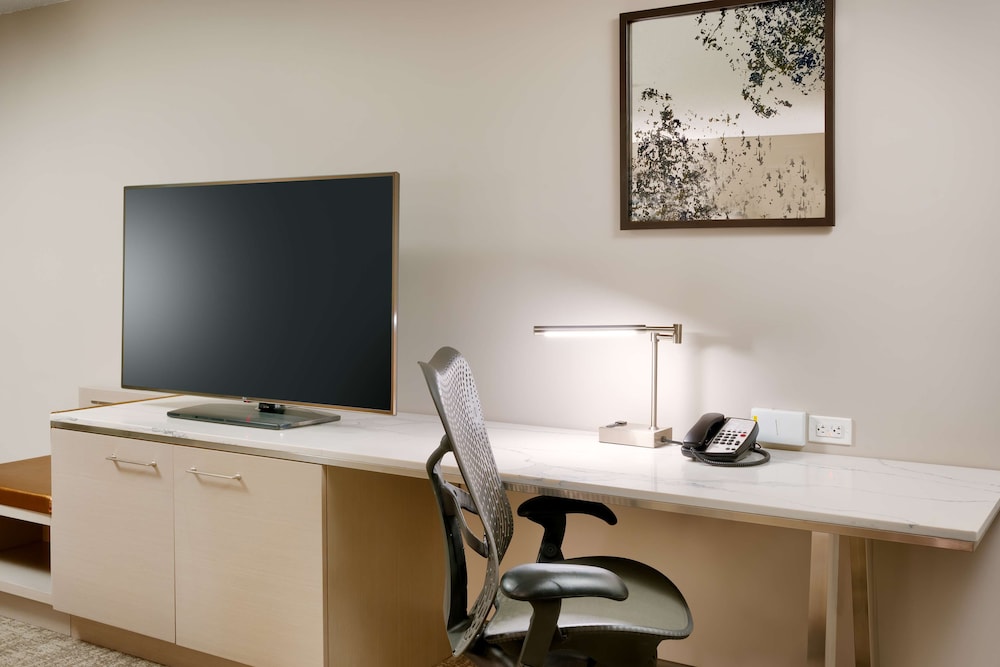 Suite, Accessible - Photo 1