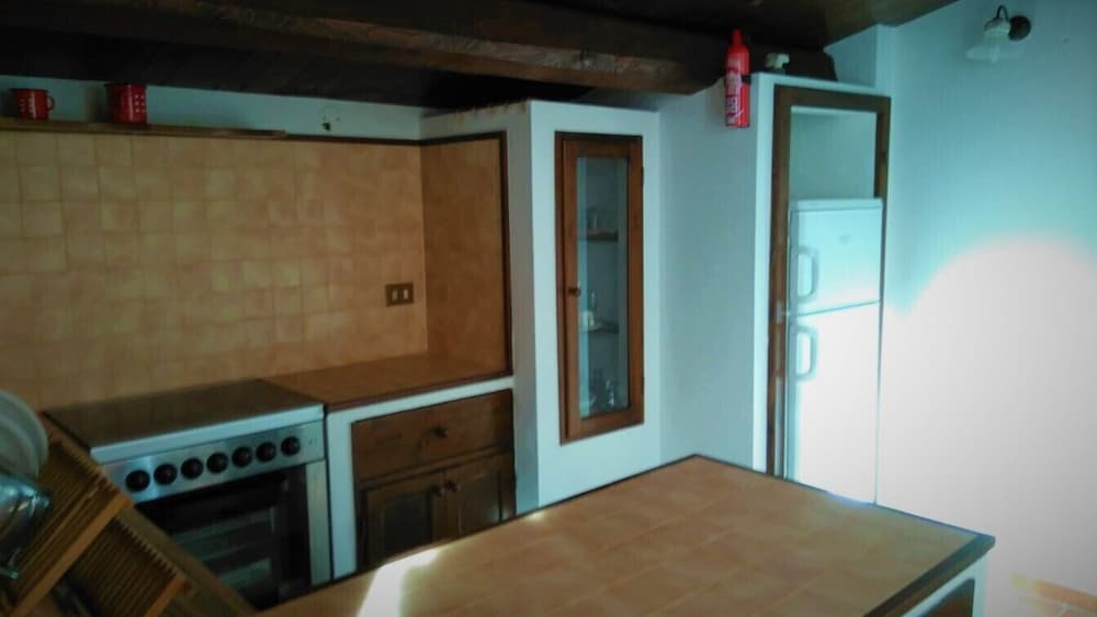 Family Apartment, 2 Bedrooms, Kitchen, Poolside photo 2