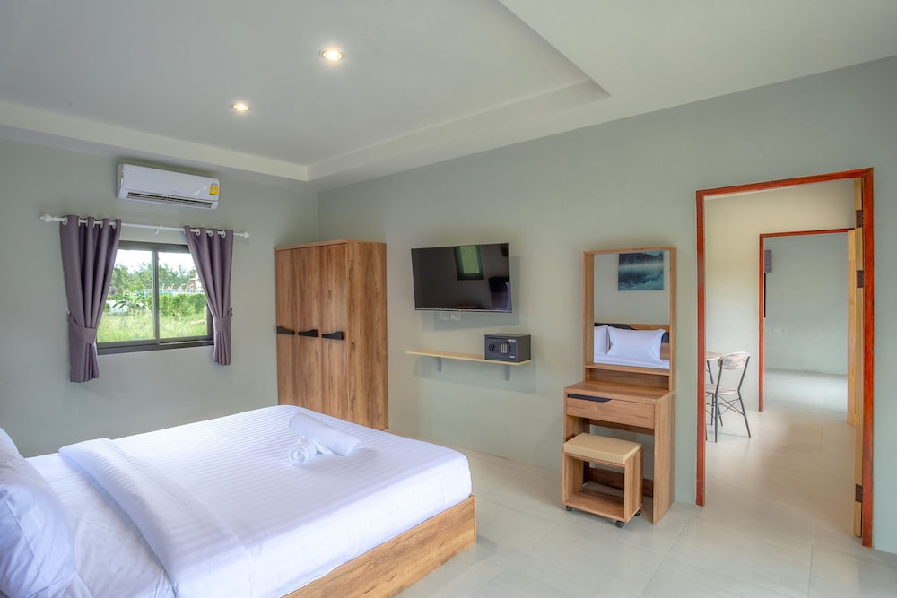2 Bedroom House - Photo 8