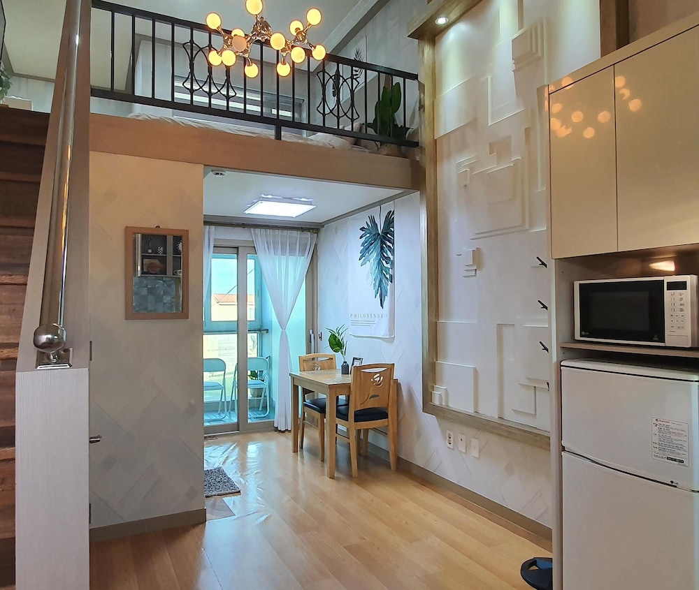Basic Room, 1 Bedroom (Unique Room 202 (Ocean View/Spa)) - Photo 1