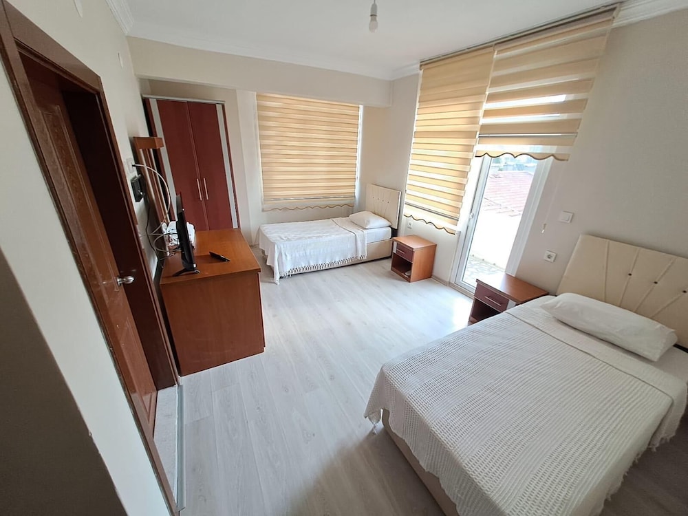 Twin Room, Partial Sea View photo 1